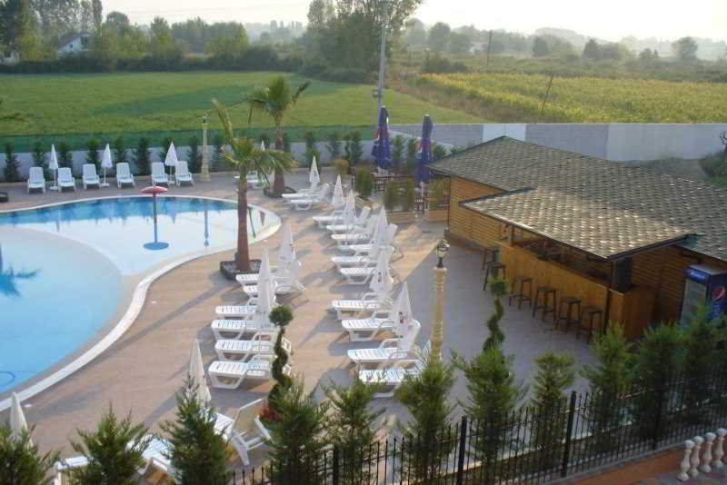 Rinas Ador Resort מראה חיצוני תמונה