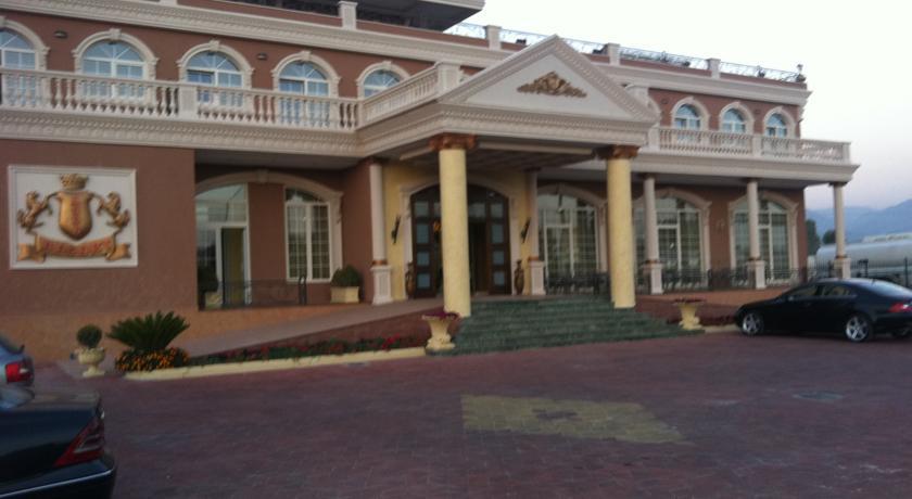 Rinas Ador Resort מראה חיצוני תמונה